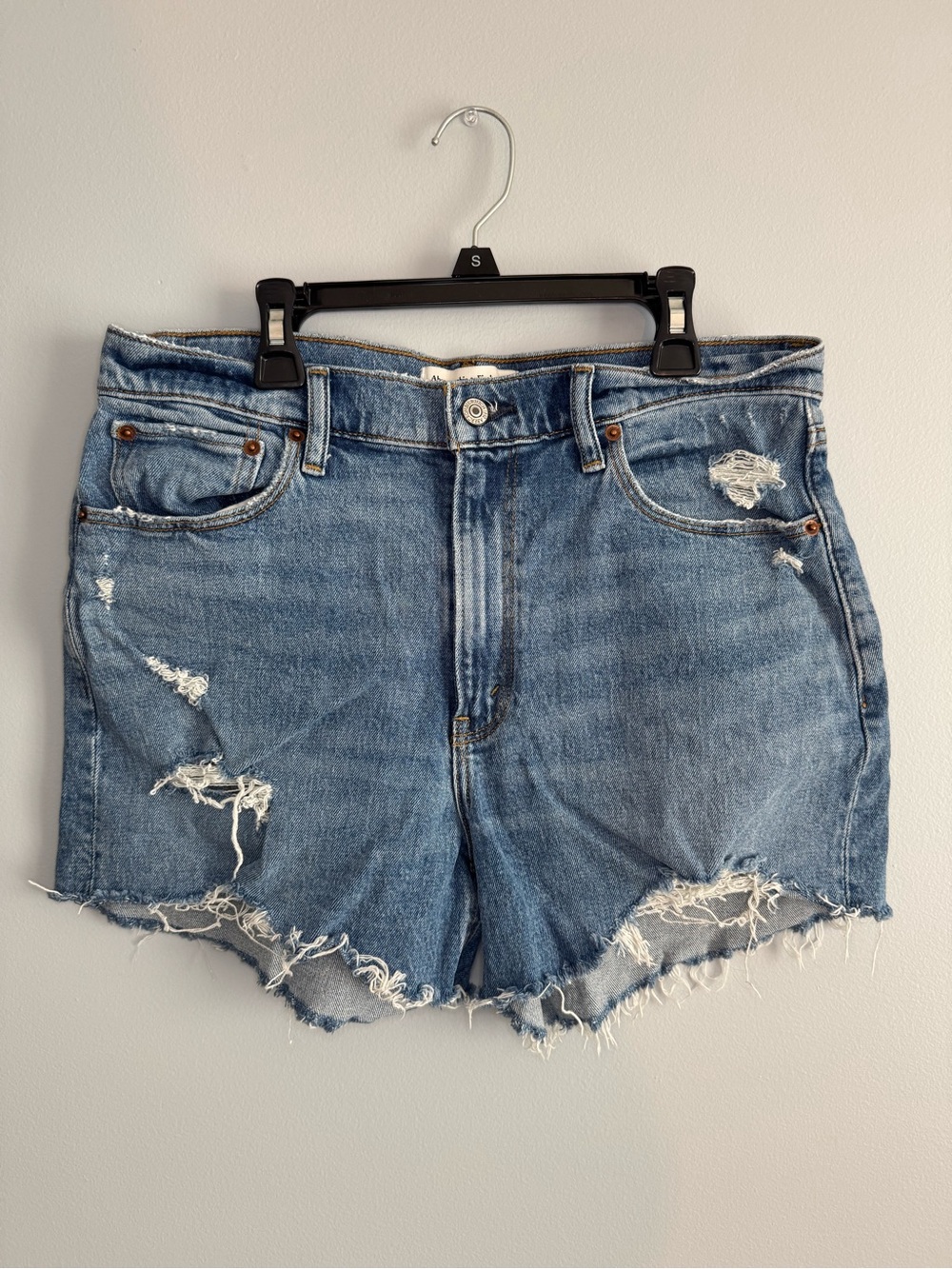 Abercrombie High Rise Mom Shorts